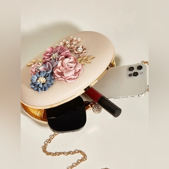 New Evening Clutch, Purse, Bag - Picture 2 of 8